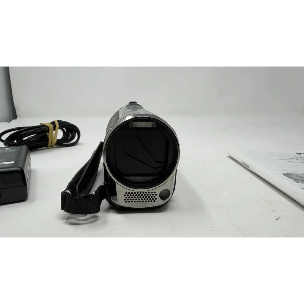 Panasonic HDC-TM60 Handheld HD Zoom Digital Camcorder / BLACK, Charger + SD Card